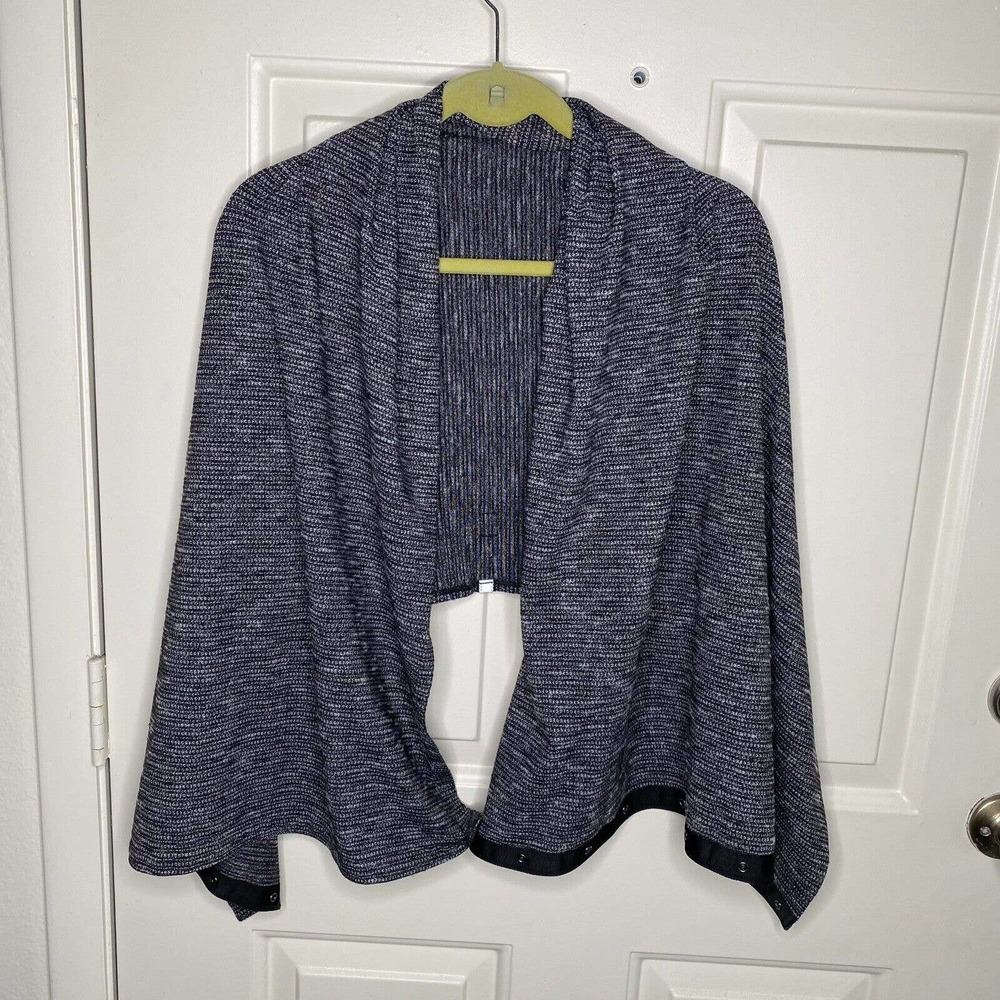 Lululemon Women's Gray Vinyasa Convertible Snap Wrap Infinity Scarf